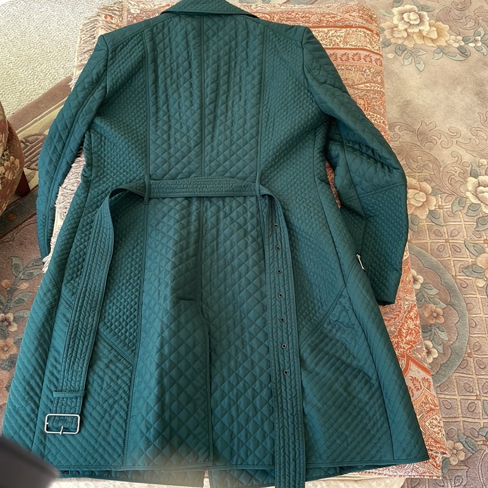 Stunning quilted Burberry jacket bought from Burberry store. - Picture 2 of 12